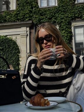 Zara Black White Striped Cropped Turtleneck Sweater Distressed Size S
